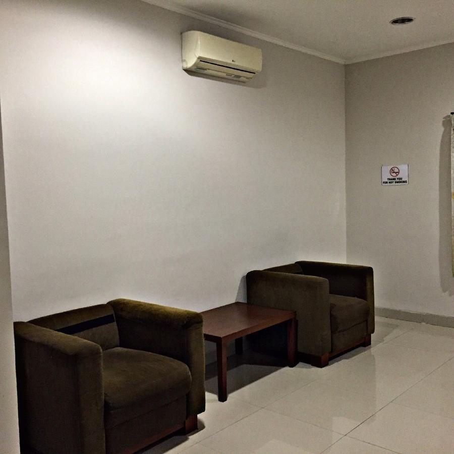 Greensa Inn Surabaya Exterior foto